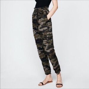 Express Linen Extreme High Rise Elastic Waist Camo Cargo Pants Size XS